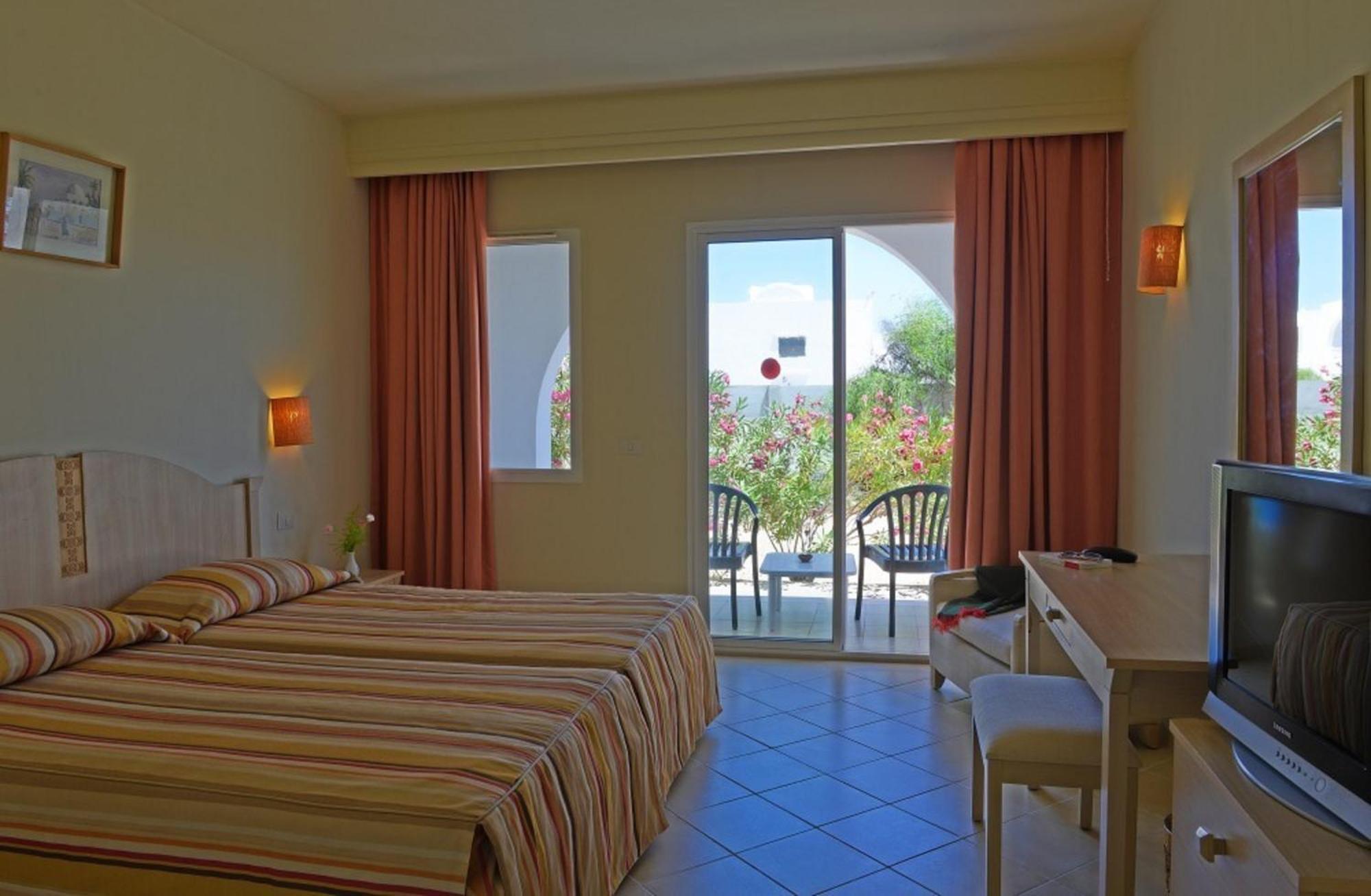 Hotel Meninx Djerba Triffa Bagian luar foto