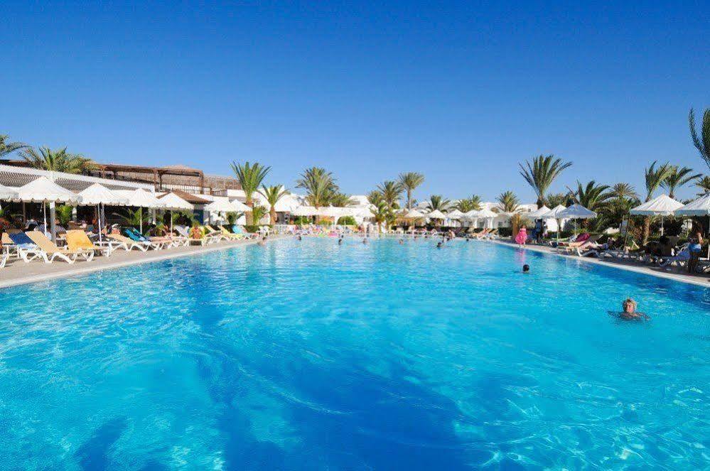 Hotel Meninx Djerba Triffa Bagian luar foto