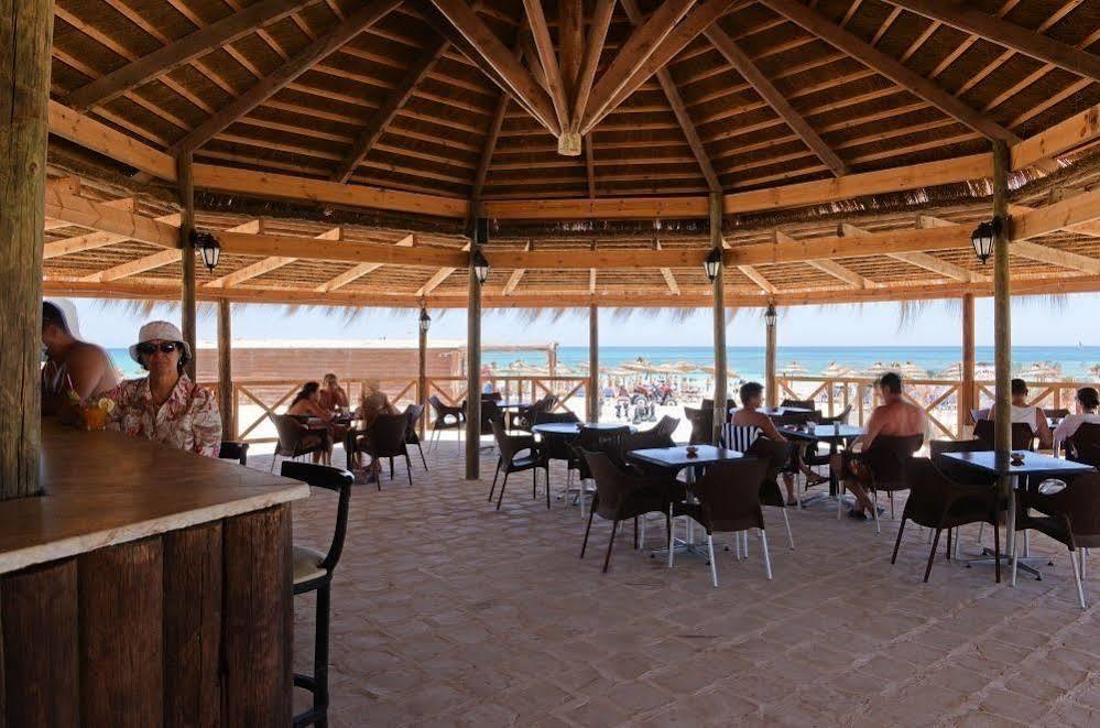Hotel Meninx Djerba Triffa Bagian luar foto