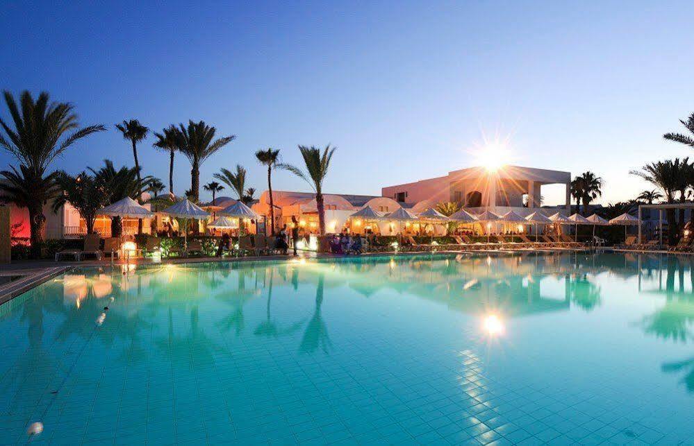 Hotel Meninx Djerba Triffa Bagian luar foto